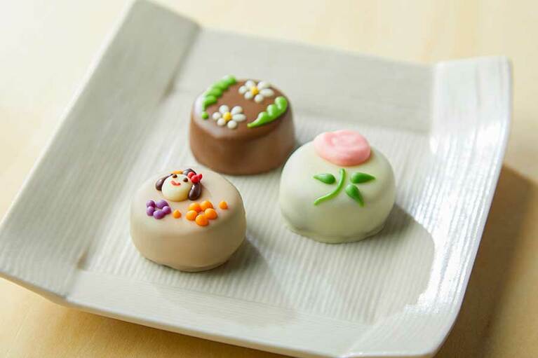 「セゾンドセツコセゾン ド セツコ 京都ショコラトリー」限定販売のチョコレート。すべて手作り。ひとつ000円。