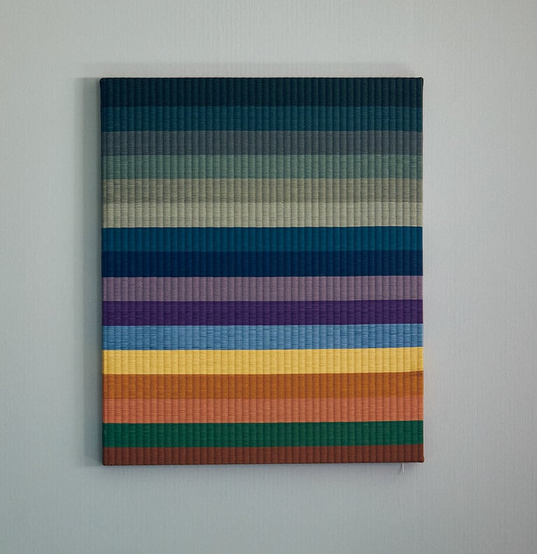 カラー畳の見本は現代アートのような存在感。