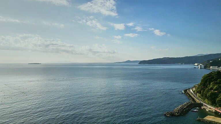 最上級の旅館リゾート「熱海・伊豆山 佳ら久」。