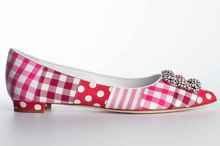 「HANGISIFLAT」(H1cm) 161,000円。