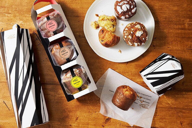 ミニパネトーネ3種(クラッシコ、リモーネ、桜)ギフトボックス 2,000円。ミニパネトーネ (クラッシコ) 650円。