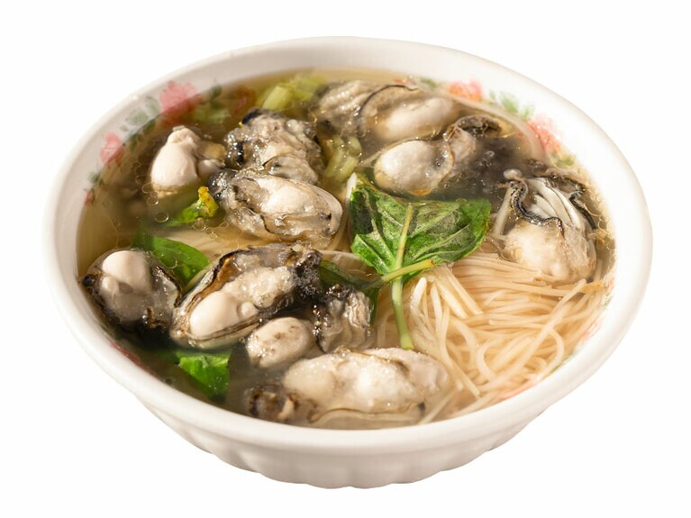 「蚵仔麺線」80元。