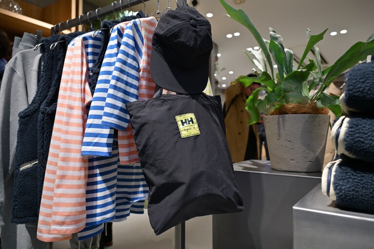 ヘリーハンセン×アニエスベー。