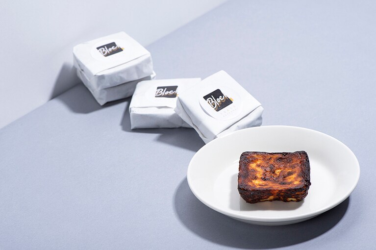 ［BLOCK BLOCK TOKYO］バスクチーズケーキBB 8個入り 2,600円。