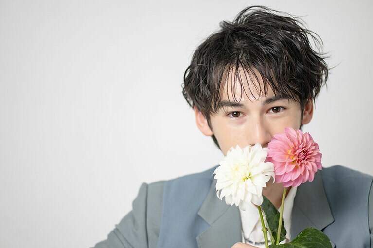 弟が大好きと話すパース・ナクンさん。