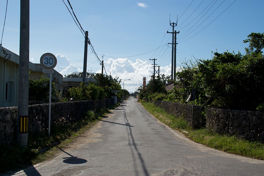 日本の最南端の県道、213号線は「日本の道100選」にも選定されています。©︎竹富町観光協会