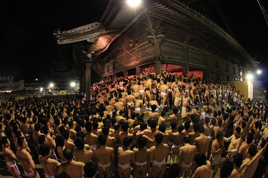 天下の奇祭とも称される西大寺会陽（はだかまつり）。