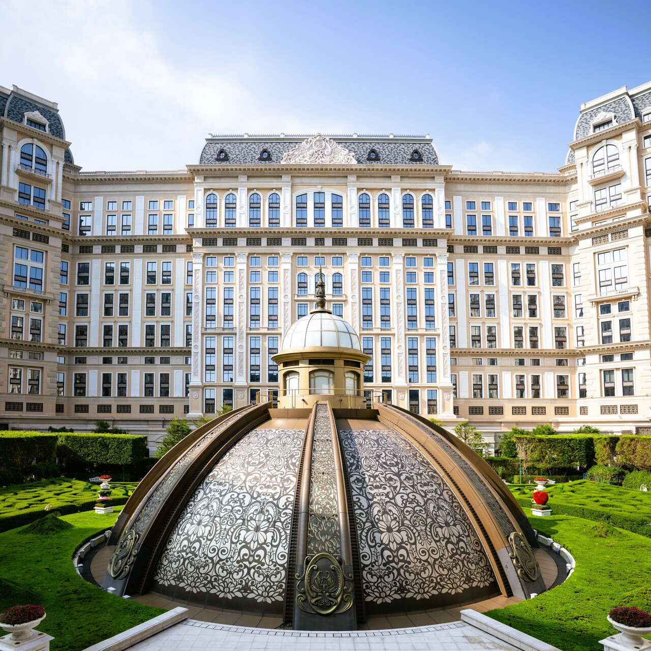 優雅なリゾートでとびきりの休日を。