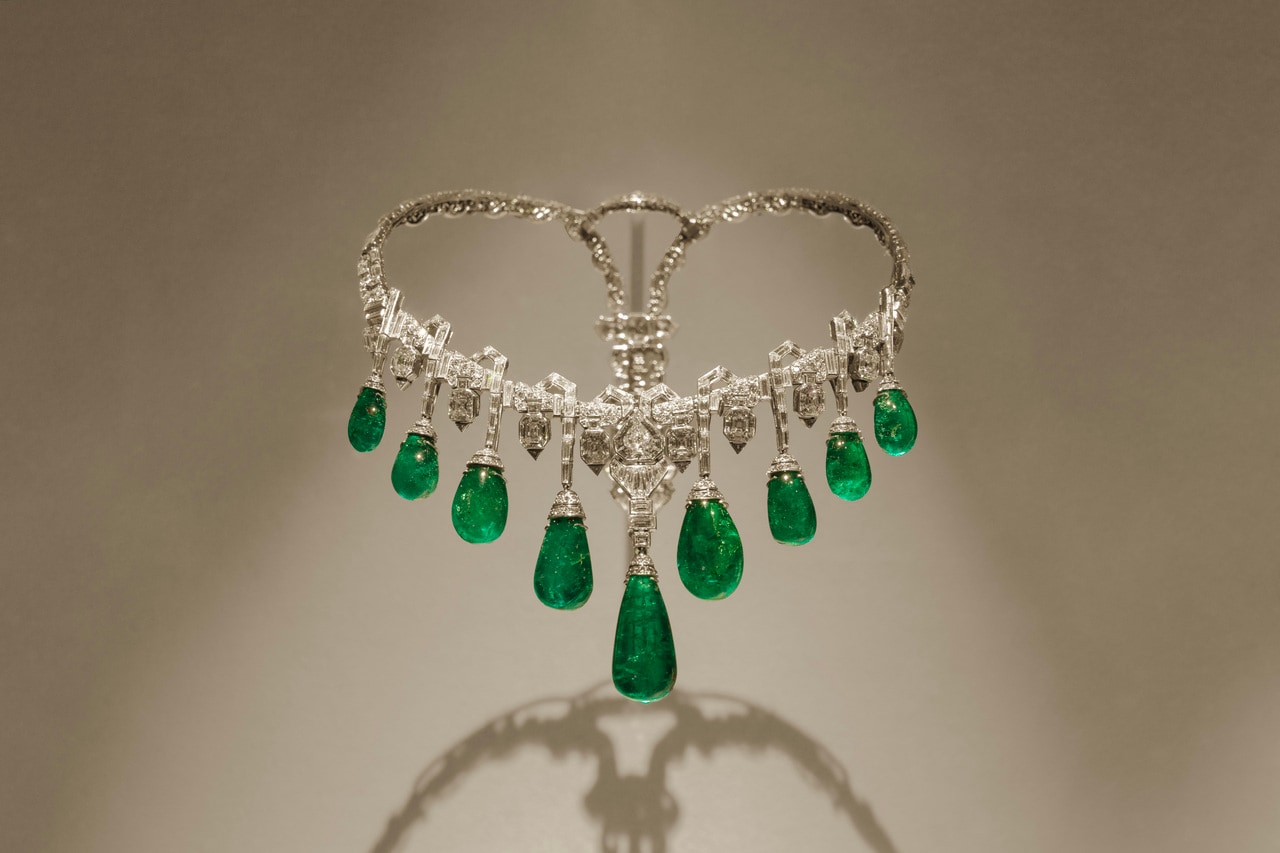 コルレット 1929年 プラチナ、エメラルド、ダイヤモンド ©Van Cleef & Arpels