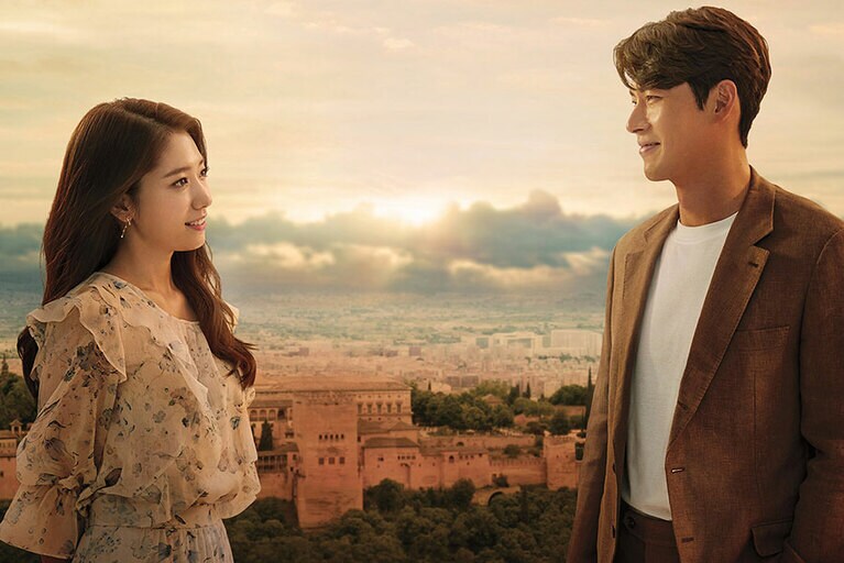 Netflixオリジナルシリーズ「アルハンブラ宮殿の思い出」独占配信中。