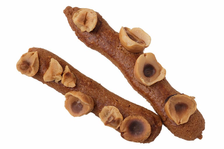 グリッシーニ・ノワゼット 10本入り 590円。