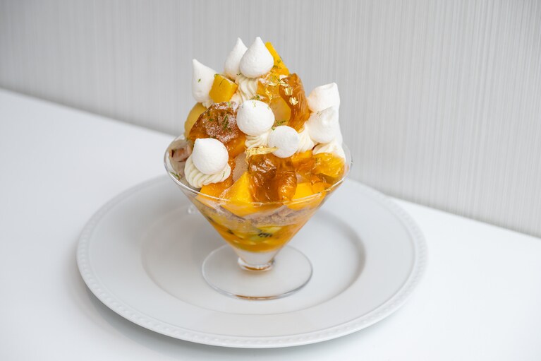 「トロピカル」2,700円。2025年9月中旬まで提供予定。