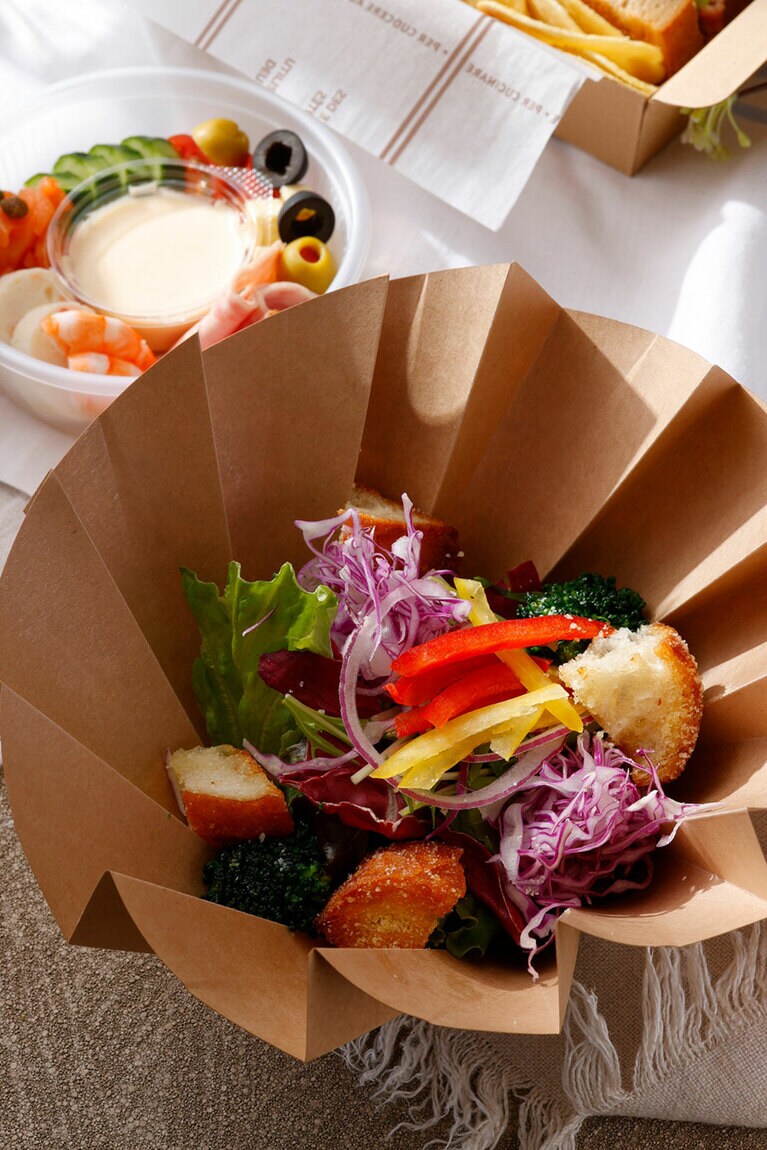 シェフのごちそうサラダ。