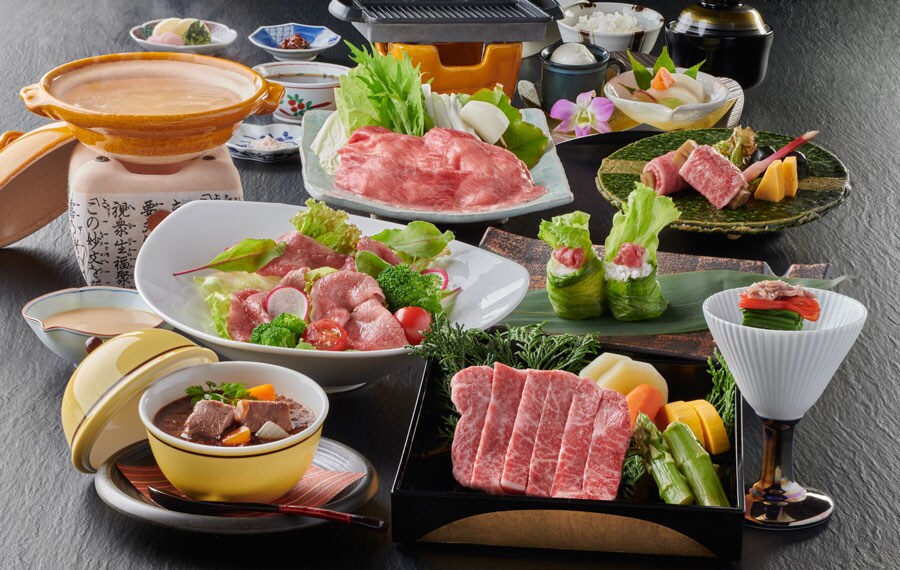 多彩な宿泊プランのなかでも、人気はやっぱり「飛騨牛尽くし」!