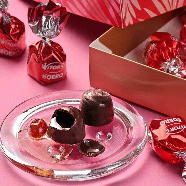 ウィターズ ボエロ チェリーリキュール チョコレート 200g／1,250円（税込）。