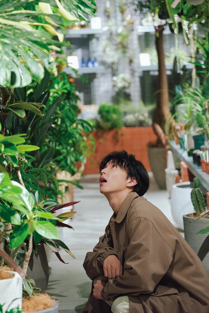 2ページ目)「世界さんと僕の関係性をイメージ」FANTASTICS・佐藤大樹が