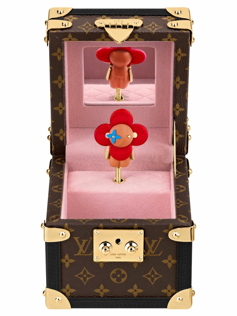 オルゴール。ポワット・アムジーク G10267 11×11×12cm  364,000円。