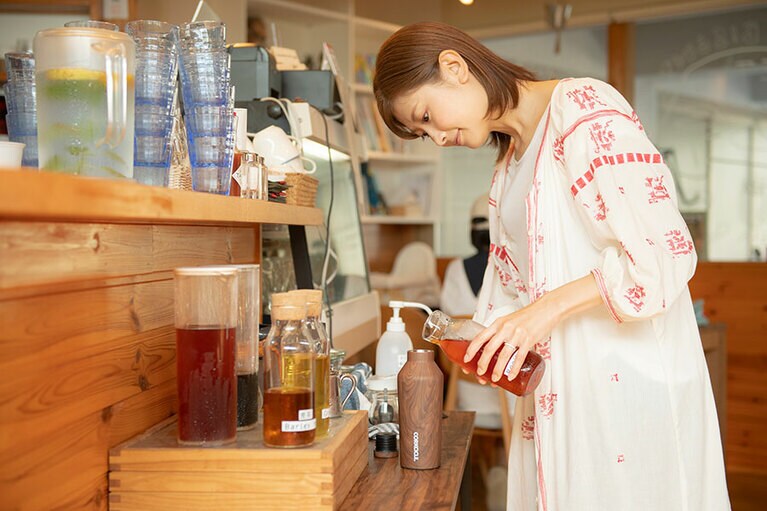 コーヒー、ハーブティー、日本茶などアイス・ホット含め約15種類も！