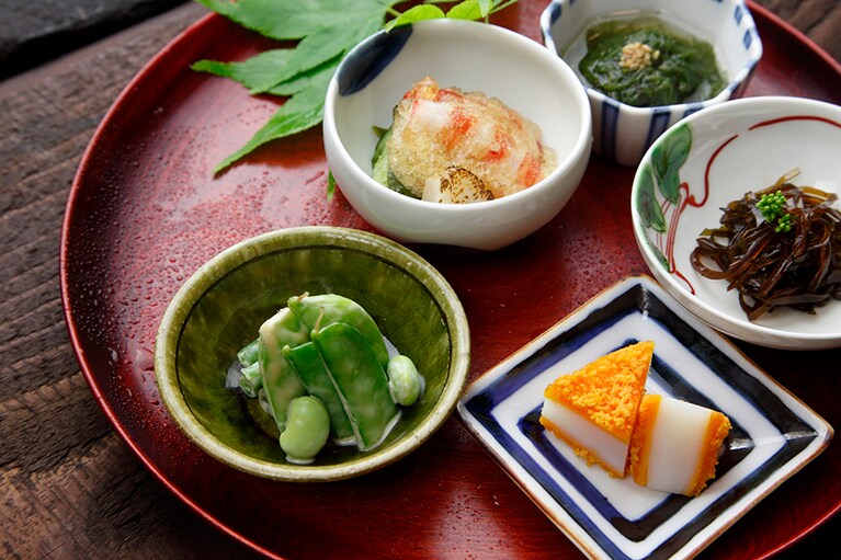 板室温泉 大黒屋［栃木／板室温泉］夕食イメージ。