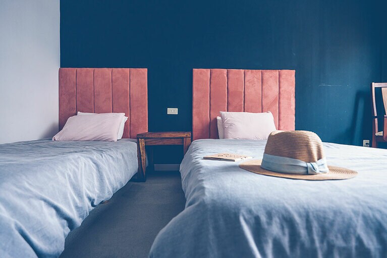 ［The LANAI HOSTEL］ツインルームはひとり利用で1泊7,560円～。