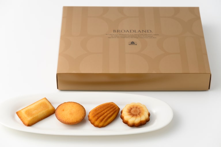 ブロードランド 2,160円（4種類、15個入り）。