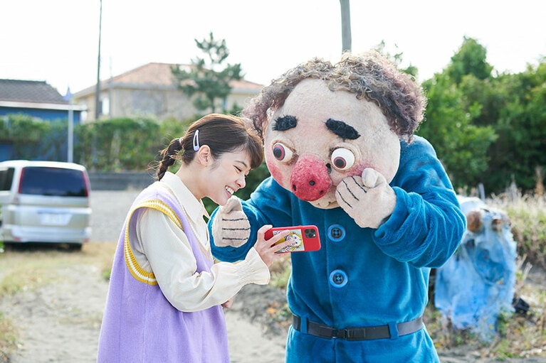 ©2022「神は見返りを求める」製作委員会