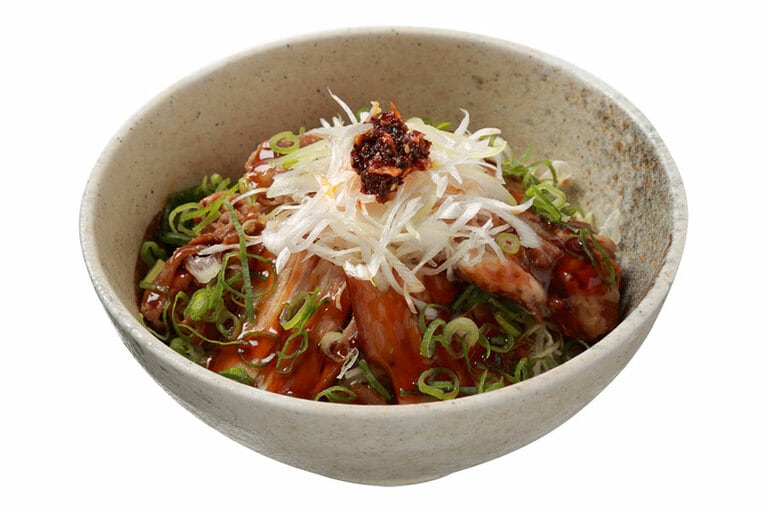 【第8位】龍潭(黒塀横丁)「琉球豚丼」1,110円(税込)。