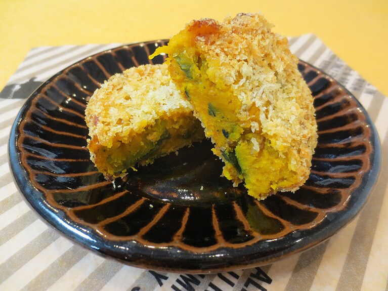 「栗マロンかぼちゃのコロッケ」1個190円。