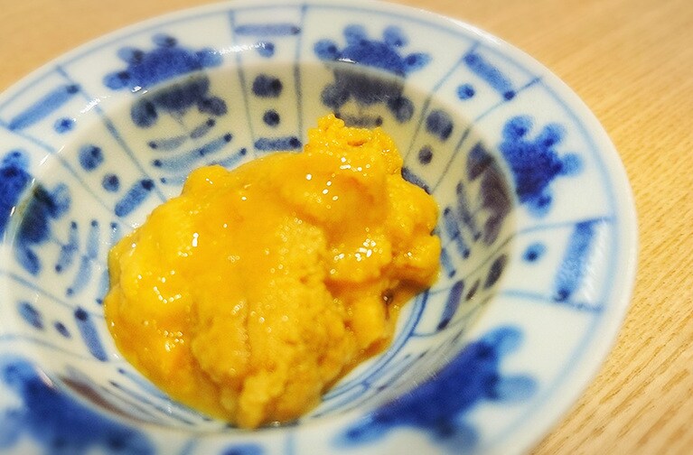 奥尻の雲丹を大胆に盛りつけた逸品を挟んで、後半戦へ。