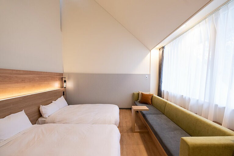 洋室ツインルーム:20,900円〜（税込/入湯税別）1室2名まで。