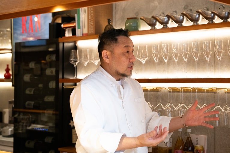 店主の岩本忠さん。洋食のさらなる発展のために尽力。
