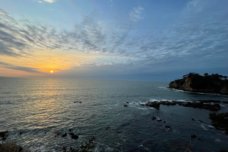 五浦観光ホテル 別館大観荘［茨城／五浦温泉］別館大観荘からの日の出。