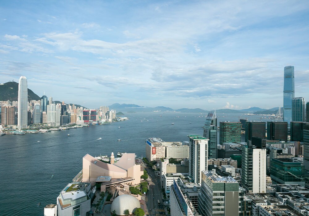 ホテルからは今までにない角度で香港島や九龍を見渡せる。