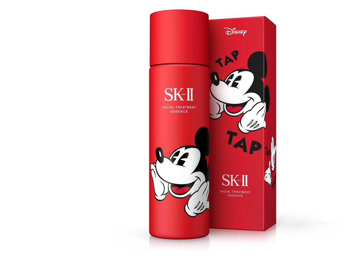 不動の名品、SK-II“神エッセンス”に ミッキーマウスのデザインボトル登場