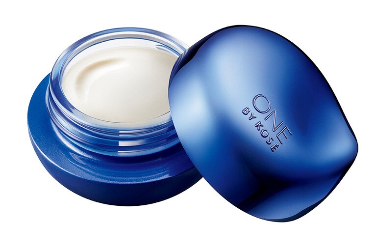 日本初、肌の水分保持能とシワを改善する有効成分を配合。「ONE BY KOSE セラムシールド」［医薬部外品］40g 5,500円（編集部調べ）／コーセー