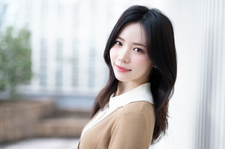 2025年12月24日に自身初となる絵本を上梓。