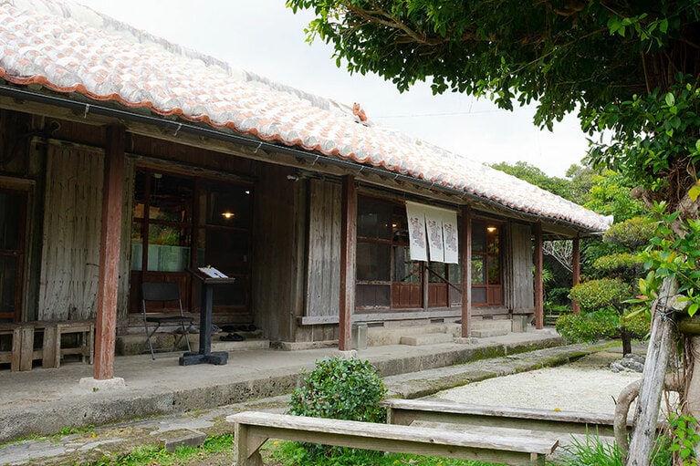 ［沖縄そばと茶処 屋宜家］＠南部・八重瀬町