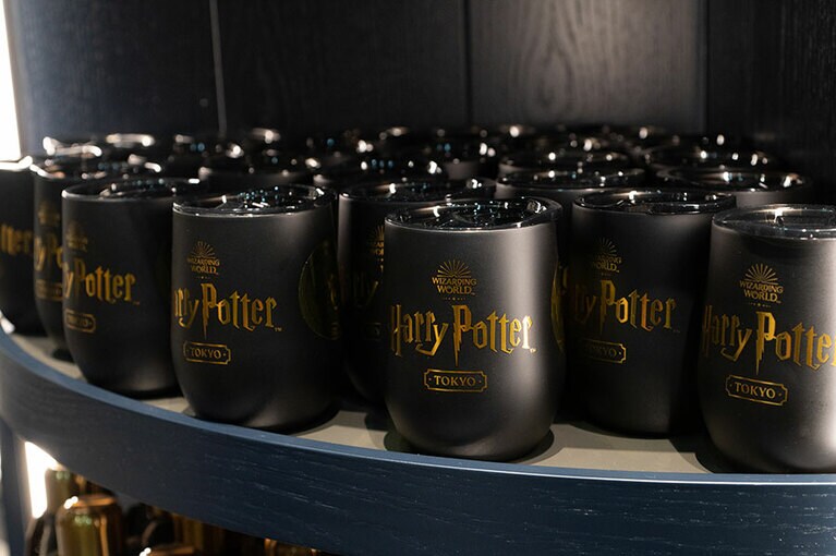 何かと重宝するフタつきのマグ。日常生活にも取り入れやすいアイテムの数々。