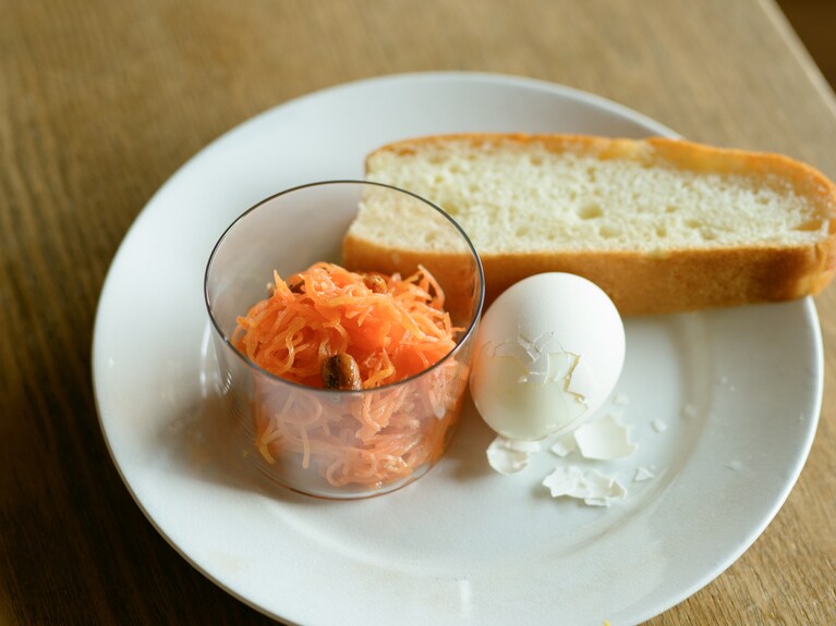 朝食プレートにひとつあるだけで特別感が加わる。