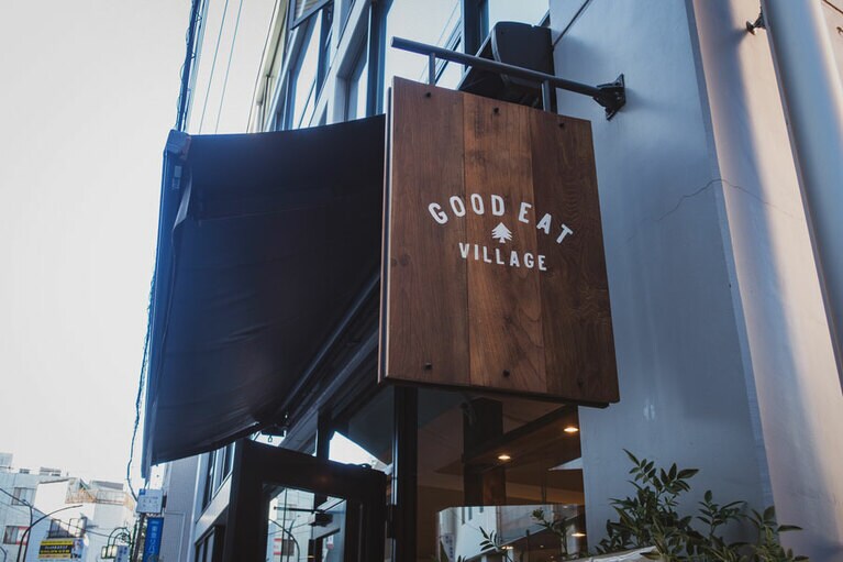 場所は代々木上原駅北口1を出てすぐです。