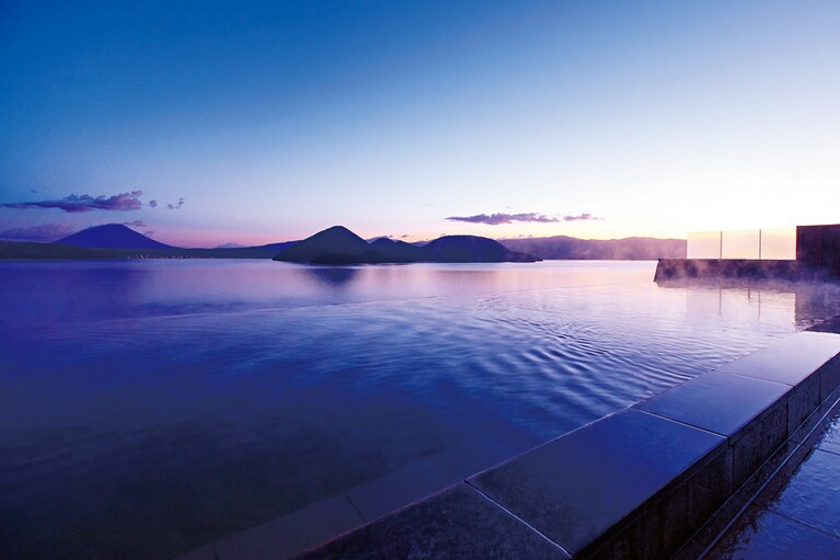 【ザ レイクビュー TOYA 乃の風リゾート】