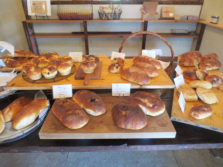 京都・桂産の小麦を使ったヴィーガンのパン。