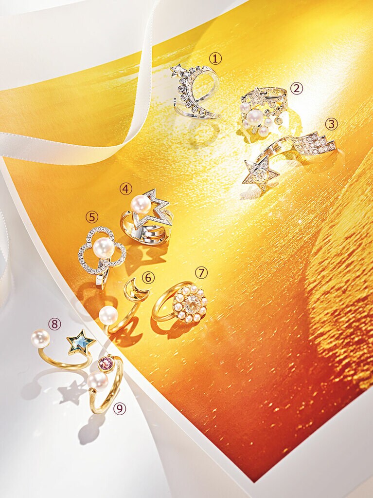 ①「コメット コレクション」(WG×DIA) 1,760,000円、②(WG×DIA×パール) 2,156,000円、③(WG×DIA) 2,343,000円／①～③シャネル
④「コメット プラス」(WG×あこやパール) 1,040,600円
⑤「チャンツ」(WG×あこやパール) 677,600円
⑥「インセパラブル ムーン」(YG×あこやパール×イエローベリル) 372,900円
⑦「クイーンエリザベス」(YG×DIA×あこやパール×ムーンストーン) 506,000円
⑧「インセパラブル スター」(YG×あこやパール×ブルートパーズ) 372,900円
⑨「カリスト」(YG×あこやパール×パープルスピネル) 288,200／④～⑨TASAKI