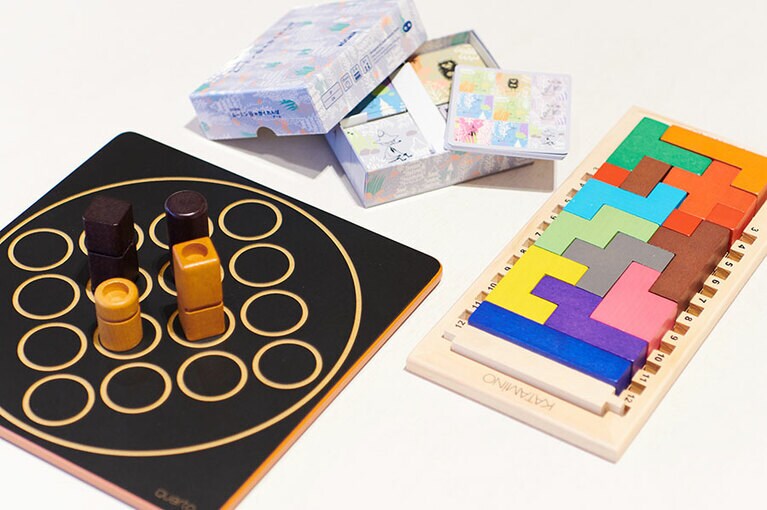 クアルトやカタミノなど全4種類のボードゲームが用意。