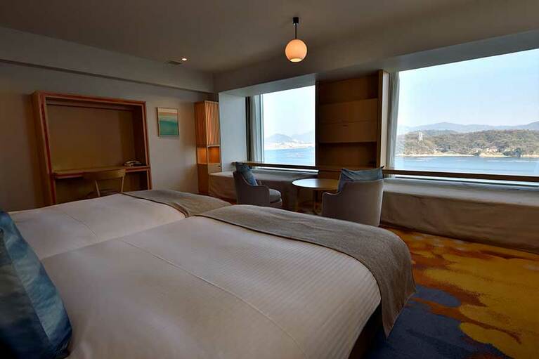 【グランドプリンスホテル広島】ラグジュアリーな滞在時間を満喫できる「プレミアデラックスツイン」。