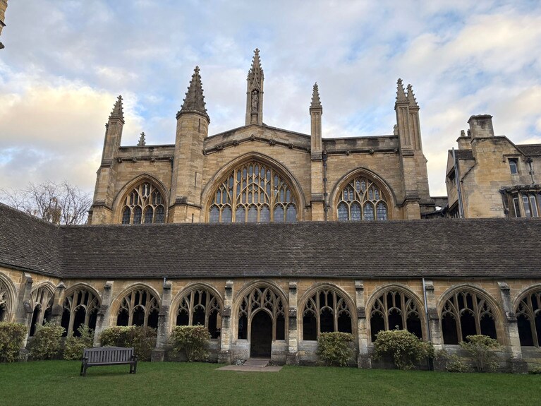 1379年にウィリアム・オブ・ウィカムによって設立されたニューカレッジ。中世の面影がうかがえます。