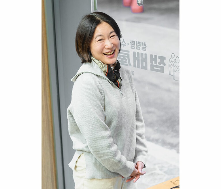 「何よりも肉の鮮度が大事」とユン・キョンスック社長。料理人である夫が3代目。