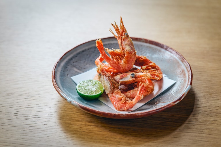 「もちえびの唐揚げ」1,870円。