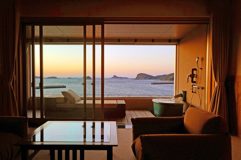 壱岐リトリート海里村上［長崎／湯本温泉］海里スイートの客室。