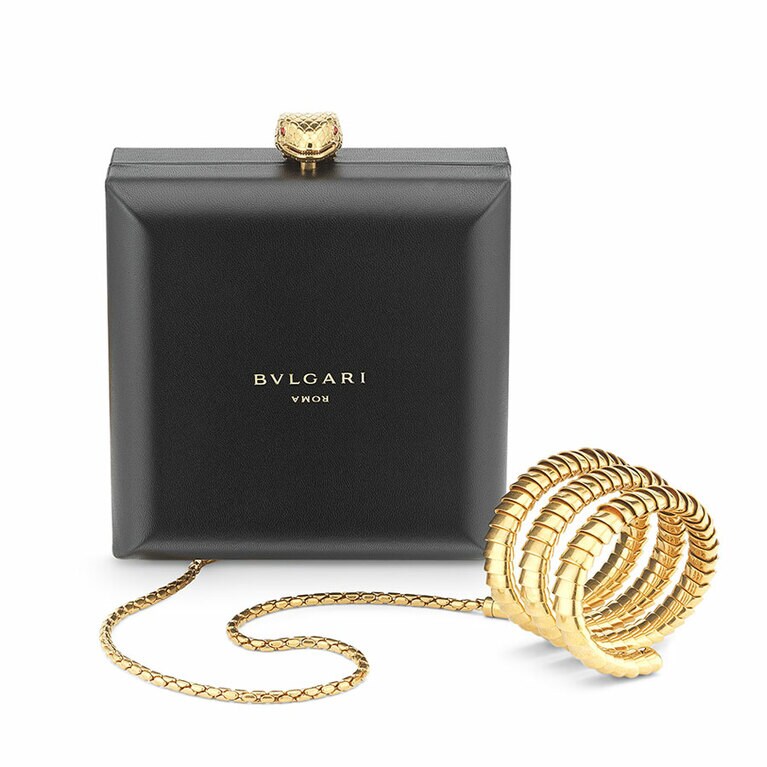 ミノディエール(カーフ／ブラック) 655,000円。